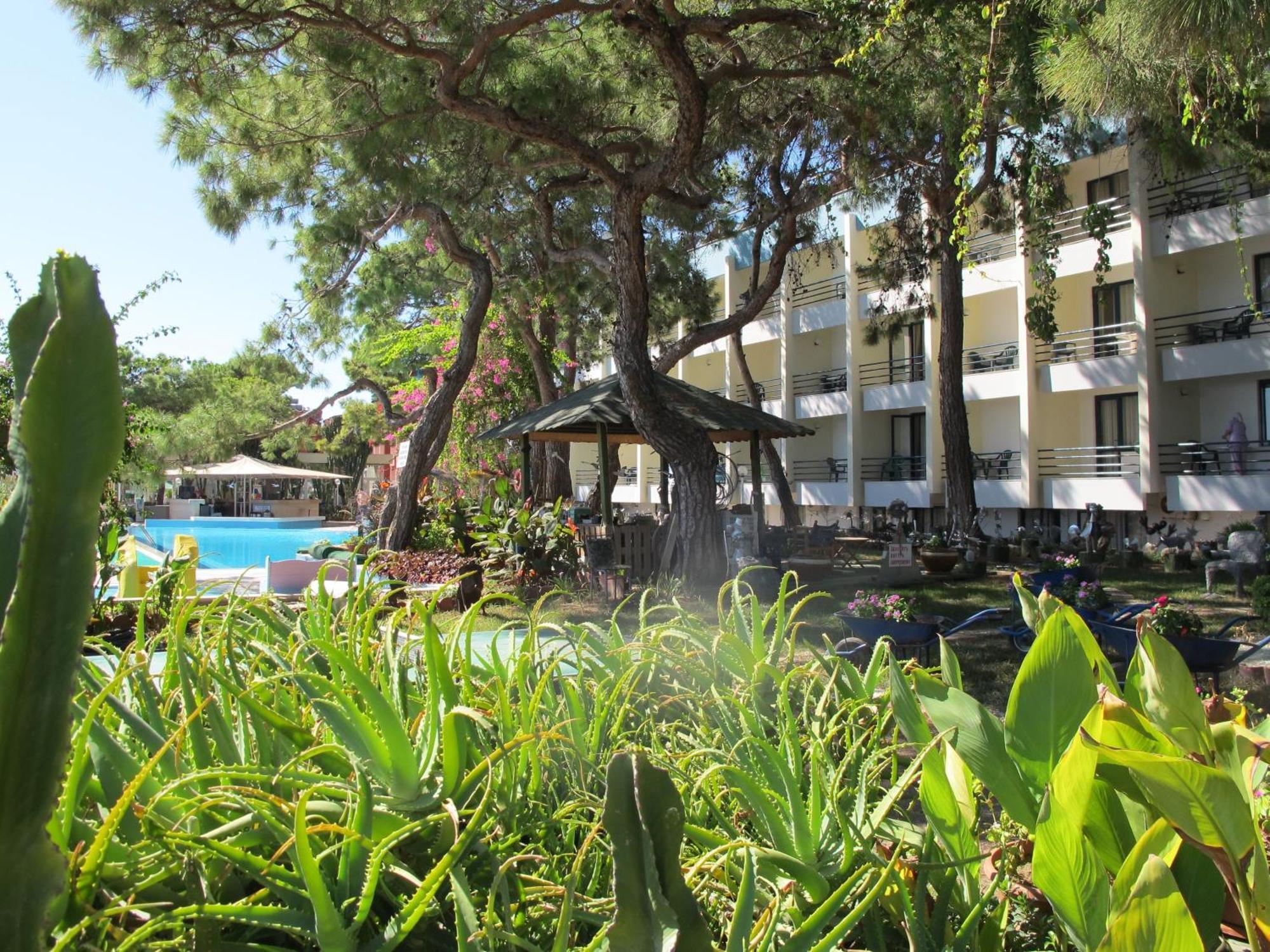 Club Hotel Rama Beldibi  Bagian luar foto